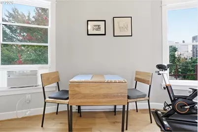 1714 NW Couch St #7, Portland, OR 97209 - Photo 8