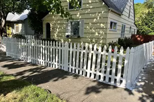 2014 E St, Vancouver, WA 98663 - Photo 2