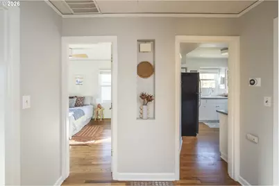 8038 SE Salmon St, Portland, OR 97215 - Photo 18