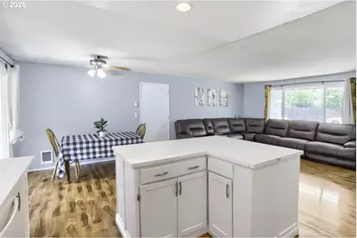 3890 SW 203rd Ave, Beaverton, OR 97078 - Photo 12