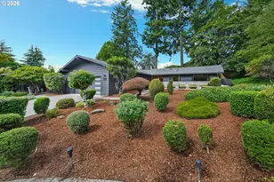 2335 SW Imperial Ct, Portland, OR 97225 - Photo 2