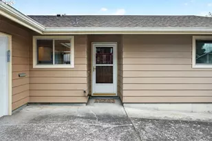 12525 SW Prince Edward Ct, Portland, OR 97224 - Photo 4