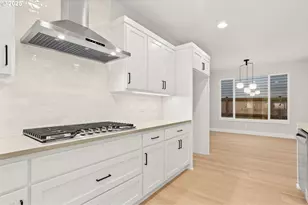 8271 SE Quincy St, Hillsboro, OR 97123 - Photo 12