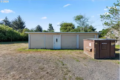 90828 Henderson Ln, Coos Bay, OR 97420 - Photo 38