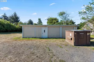 90828 Henderson Ln, Coos Bay, OR 97420 - Photo 38