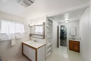 90828 Henderson Ln, Coos Bay, OR 97420 - Photo 18