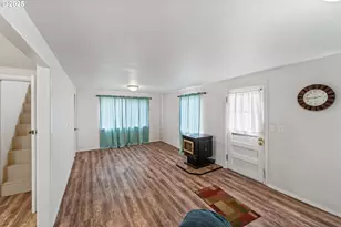 90828 Henderson Ln, Coos Bay, OR 97420 - Photo 10