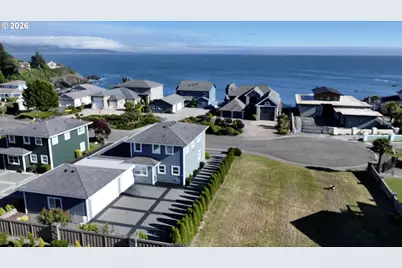 842 Chetco Point Ter, Brookings, OR 97415 - Photo 1