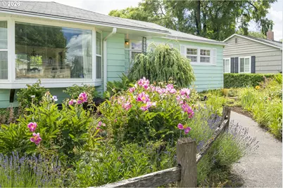 10910 NE Hancock St, Portland, OR 97220 - Photo 4
