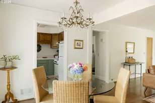 10910 NE Hancock St, Portland, OR 97220 - Photo 16
