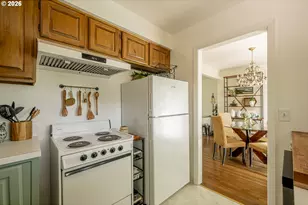10910 NE Hancock St, Portland, OR 97220 - Photo 20