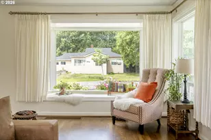 10910 NE Hancock St, Portland, OR 97220 - Photo 4