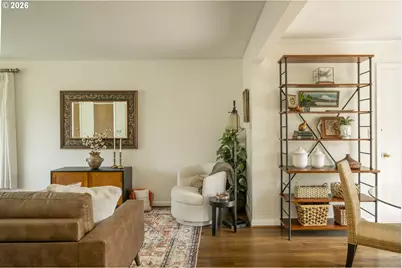 10910 NE Hancock St, Portland, OR 97220 - Photo 12