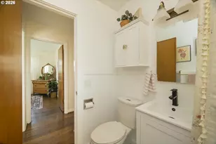 10910 NE Hancock St, Portland, OR 97220 - Photo 34