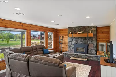 9915 Marquam Cir, Molalla, OR 97038 - Photo 24