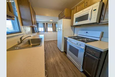 804 Jefferson Ave, La Grande, OR 97850 - Photo 6