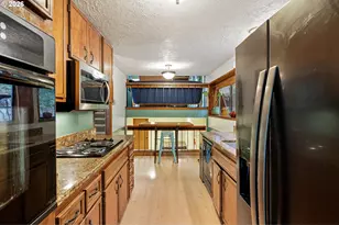 2854 Warren St, Eugene, OR 97405 - Photo 12