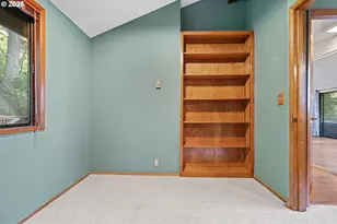2854 Warren St, Eugene, OR 97405 - Photo 34