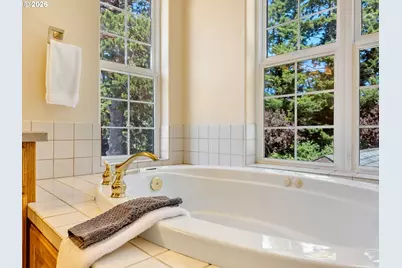 36468 River Point Dr, Astoria, OR 97103 - Photo 22