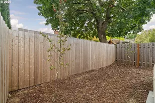 388 NE 91st Ave, Portland, OR 97220 - Photo 30