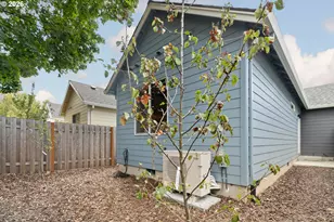 388 NE 91st Ave, Portland, OR 97220 - Photo 28