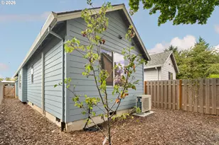 388 NE 91st Ave, Portland, OR 97220 - Photo 28