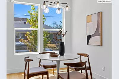 261 N Skidmore St #4, Portland, OR 97217 - Photo 2