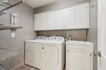 7670 SW Danielle Ave, Beaverton, OR 97008 - Photo 30