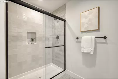 12125 SW Turnagain Dr, Tigard, OR 97224 - Photo 24