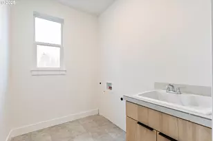 16240 NW Holman Wy, Portland, OR 97229 - Photo 18