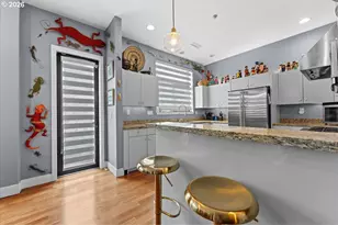2140 NW 16th Ave, Portland, OR 97209 - Photo 8