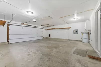 4671 Royal Ave, Eugene, OR 97402 - Photo 28