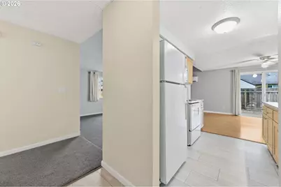 4671 Royal Ave, Eugene, OR 97402 - Photo 6