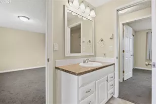 4671 Royal Ave, Eugene, OR 97402 - Photo 22