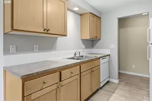 4671 Royal Ave, Eugene, OR 97402 - Photo 14