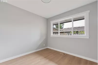 220 SW 144th Ave, Beaverton, OR 97006 - Photo 24