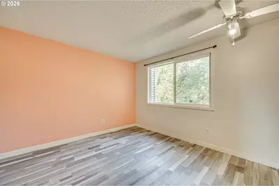6916 NE 43rd St #B, Vancouver, WA 98661 - Photo 12