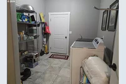 16817 Nonpareil Rd, Sutherlin, OR 97479 - Photo 18