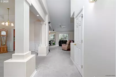 24788 E McKenzie Valley Ct, Welches, OR 97067 - Photo 8