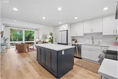 10313 SW 87th Ave, Portland, OR 97223 - Photo 8