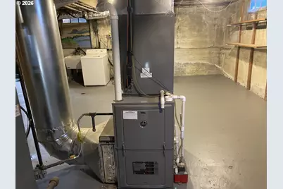 470 W Broadway, Eugene, OR 97401 - Photo 38