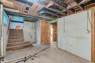 1515 SE Main St, Portland, OR 97214 - Photo 32