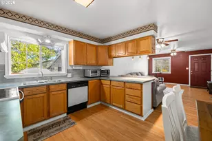 4925 SE 133rd Ave, Portland, OR 97236 - Photo 14