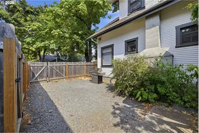 344 E 14th Ave, Eugene, OR 97401 - Photo 32