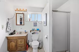 344 E 14th Ave, Eugene, OR 97401 - Photo 32