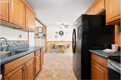 340 E Gloucester St, Gladstone, OR 97027 - Photo 16