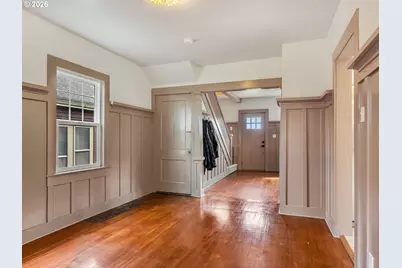 933 8th St, Astoria, OR 97103 - Photo 6
