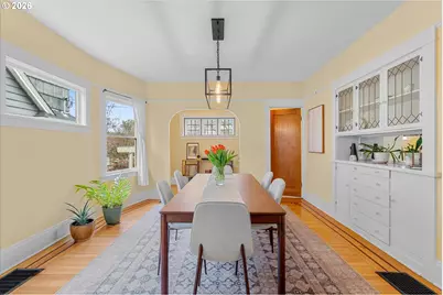 2276 SE Spruce Ave, Portland, OR 97214 - Photo 12