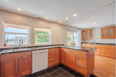 13708 SE 37th St, Vancouver, WA 98683 - Photo 30