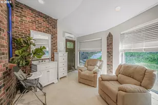 4224 SW Melville Ave, Portland, OR 97239 - Photo 14